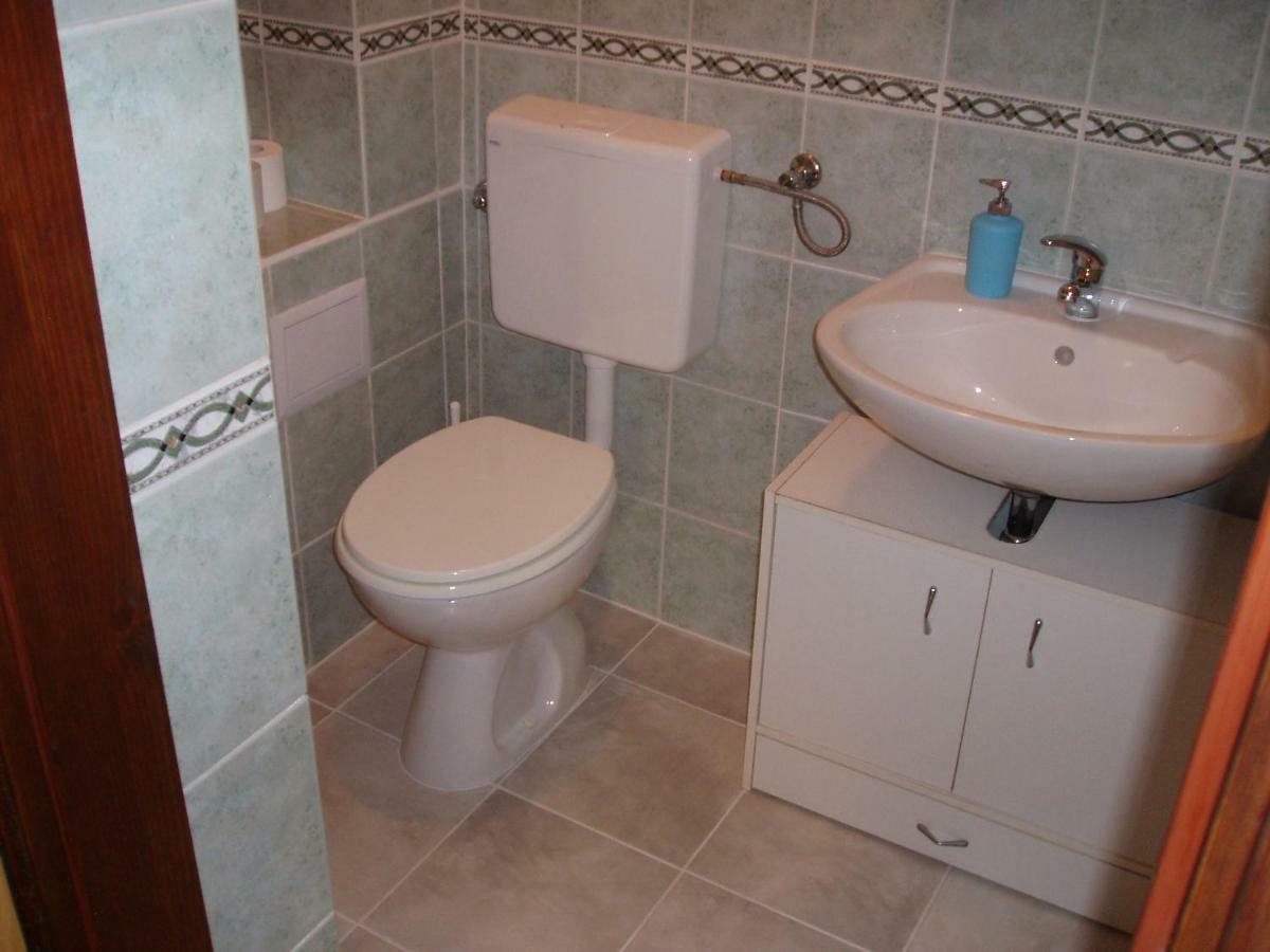 Apartment Porat ロヴィニ エクステリア 写真